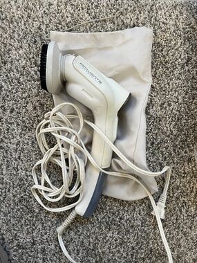 Rowenta Handheld Fabric Steamer - White